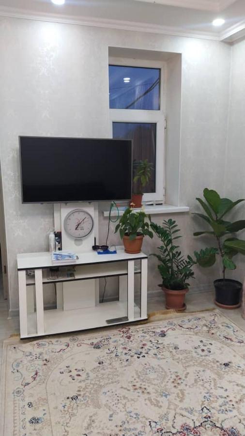 Hotel "Тихий Дом Трансфер" Bishkek Ngoại thất bức ảnh
