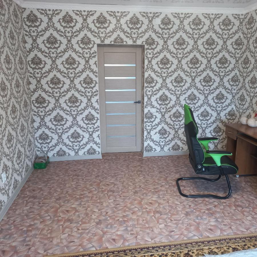 Hotel "Тихий Дом Трансфер" Bishkek Ngoại thất bức ảnh