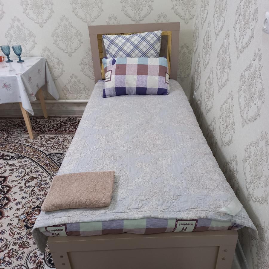 Hotel "Тихий Дом Трансфер" Bishkek Ngoại thất bức ảnh