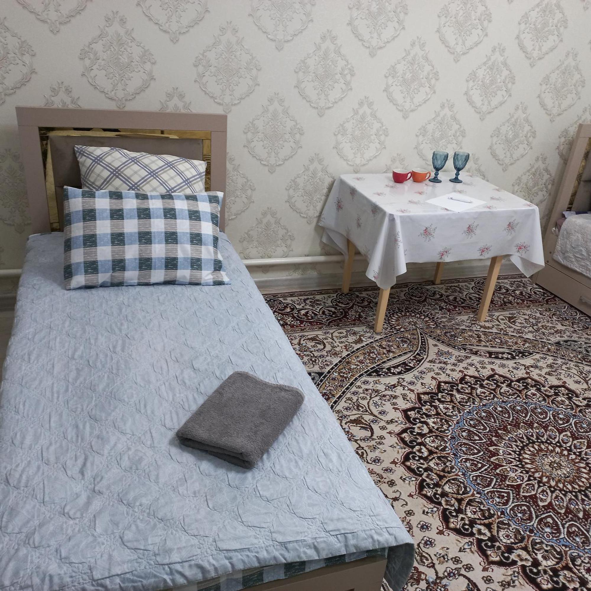 Hotel "Тихий Дом Трансфер" Bishkek Phòng bức ảnh